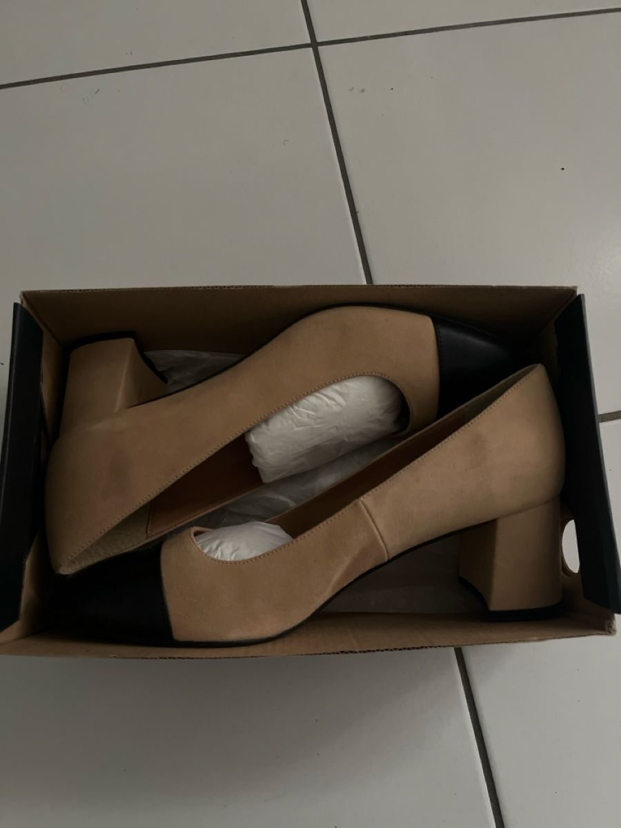 Damenschuhe: Scarpe – Neu und originalverpackt aus Cadenazzo von lul_9q7j