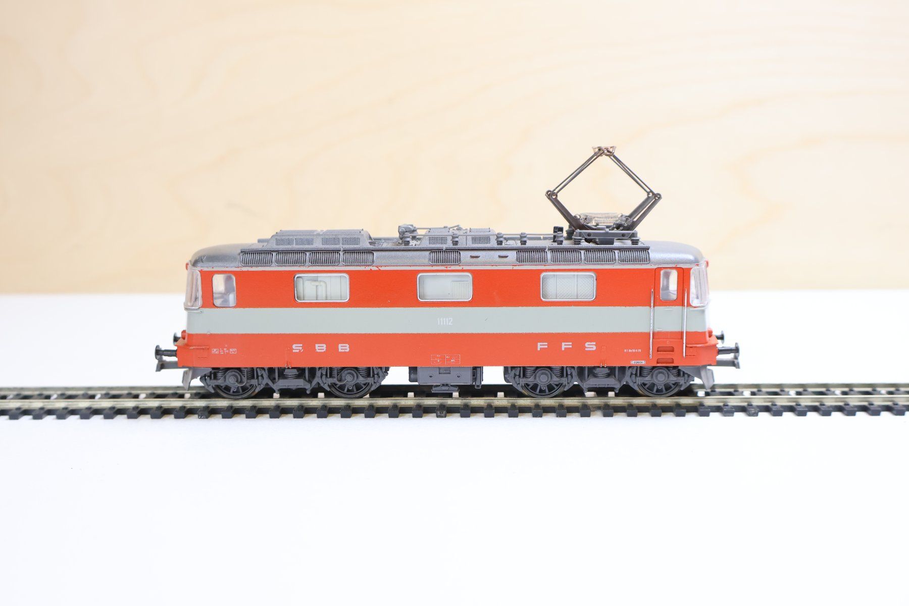 Lima Modellini di ferrovie: Lima SBB Re 4/4 E-Lok - Digital "Swiss-Express" - H0 DC – Usato da Winterthur venduto da Monstera 5