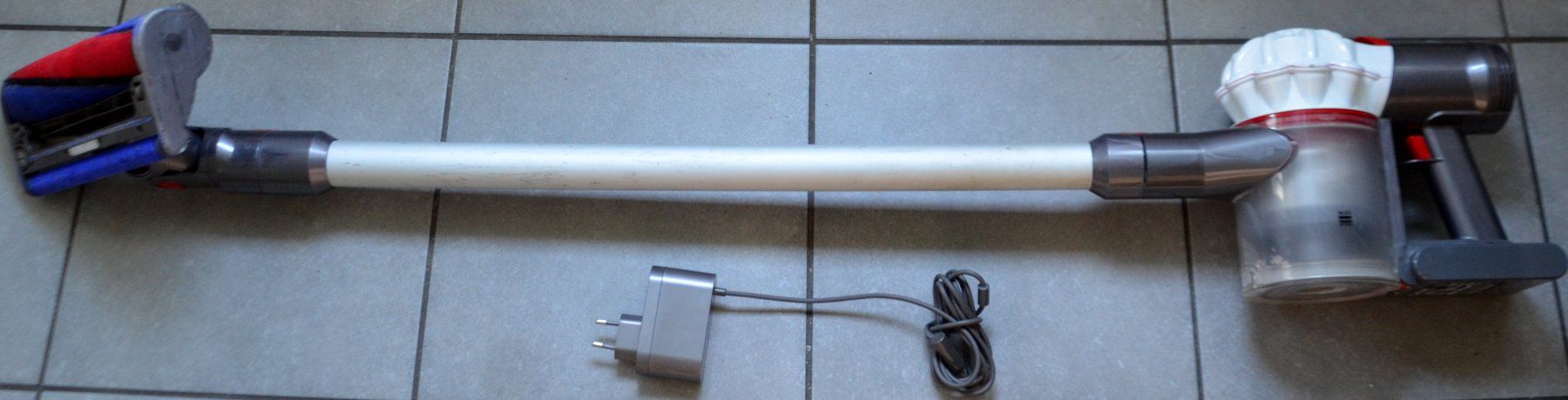 Dyson Staubsauger & Zubehör: Staubsauger Dyson V7 aspirateur – Gebraucht aus Collonges von arashee 2