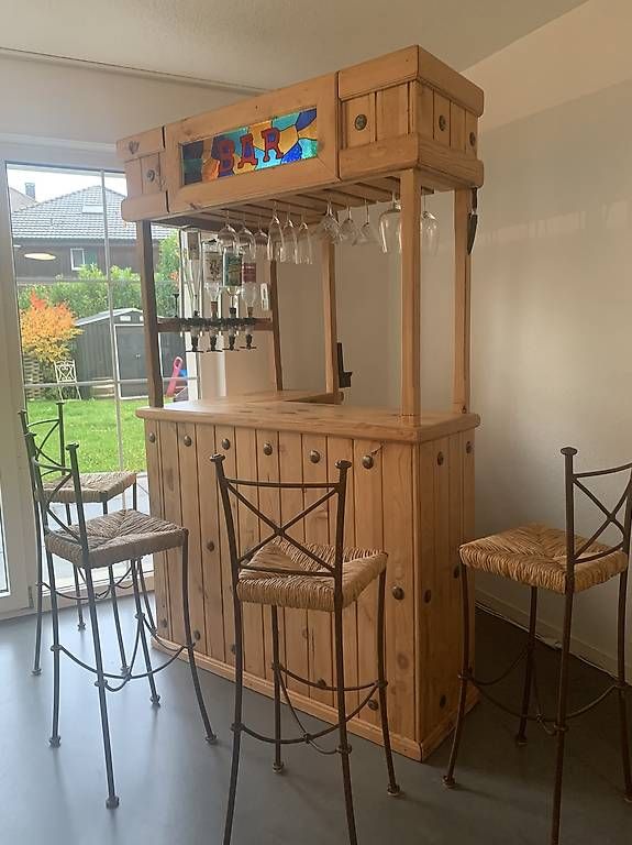 Allestimento di negozi e stand fieristici: BAR - mexikanisches Pinienholz – Usato da Rupperswil venduto da fra_f75v