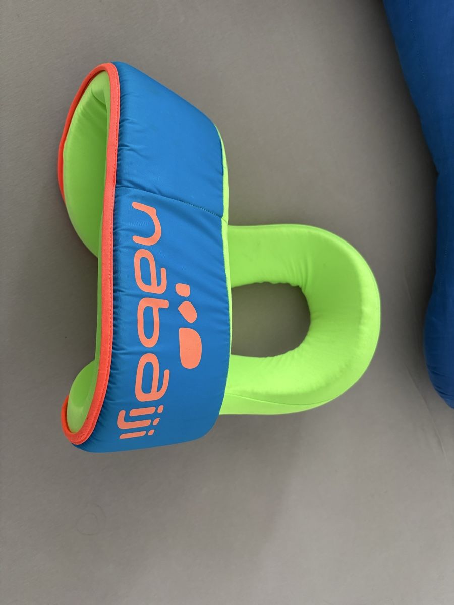 Decathlon Giubbotti di salvataggio: Schwimmweste Kind 15-25 kg – Usato da Schaffhausen venduto da ste_w5yf 1