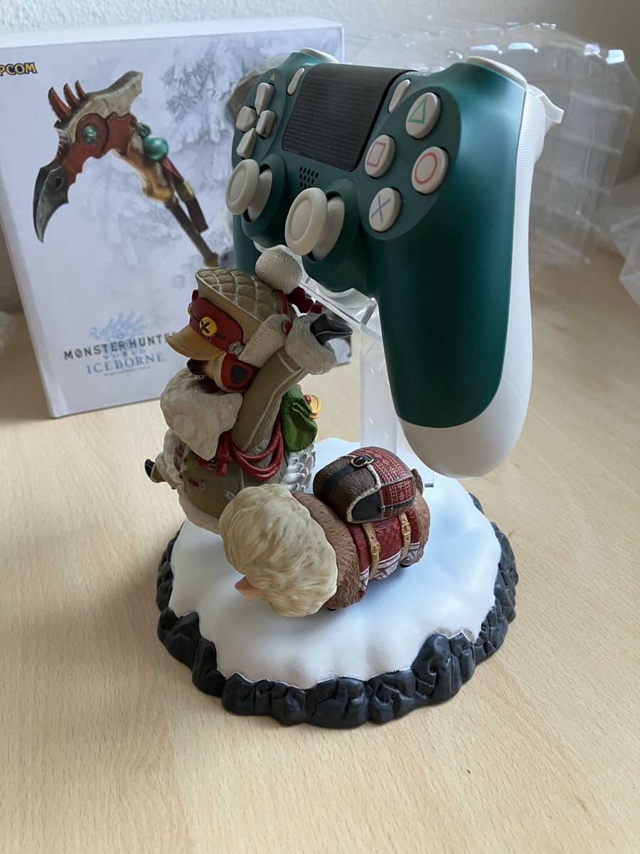 Controller: CAPCOM Monster Hunter Iceborne Otomo Airou PS4 Stand – Nuovo e nell'imballaggio originale da Lausanne venduto da Pingouin14 5
