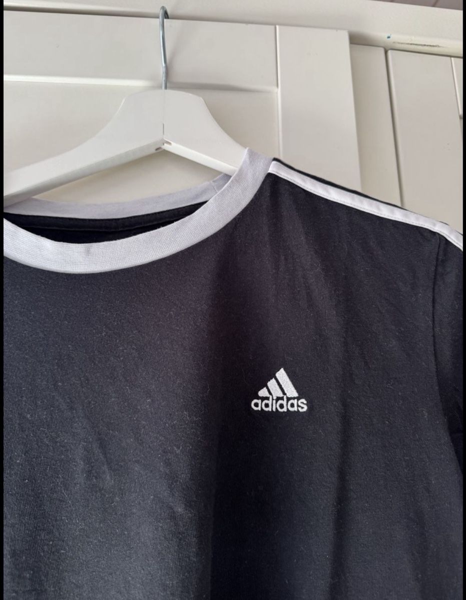 Adidas T-shirt: T-shirt – Nuovo (secondo la descrizione) da Turgi venduto da fabienne53 1