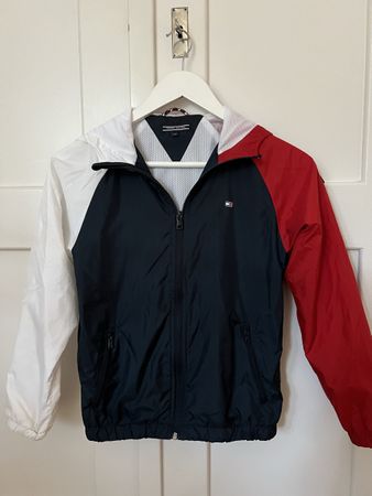 Tommy Hilfiger, dünne Jacke, Windjacke, Gr.140