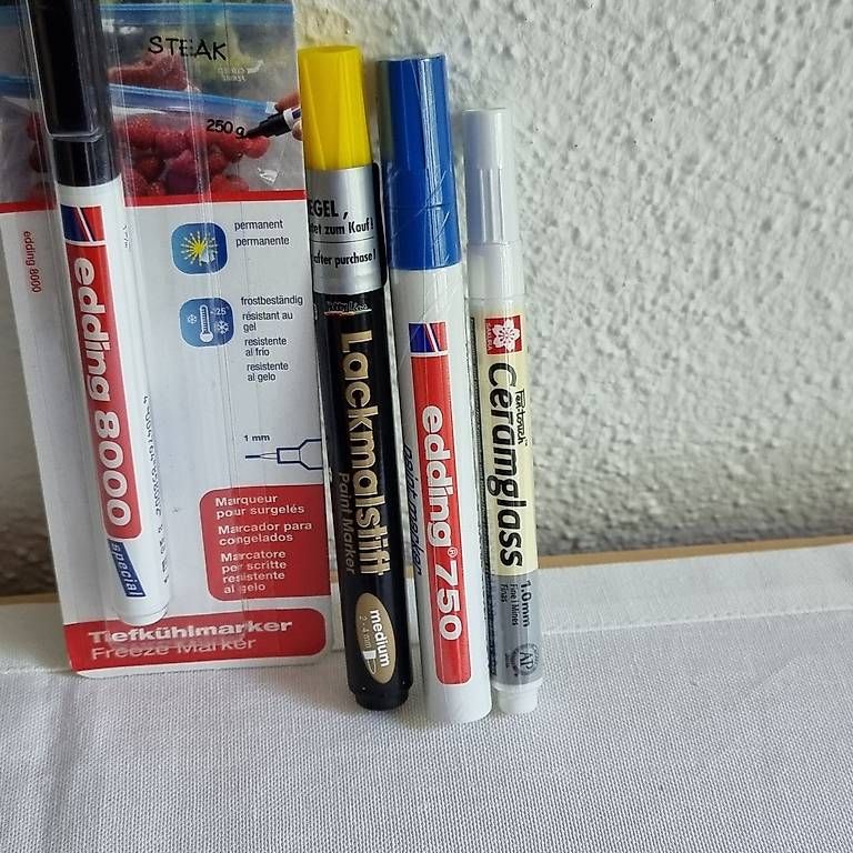 Stifte & Marker: 4 Orig. verpackte Permanent Stifte / Lackstift / Glasstift – Neu und originalverpackt aus Rupperswil von moni_2024