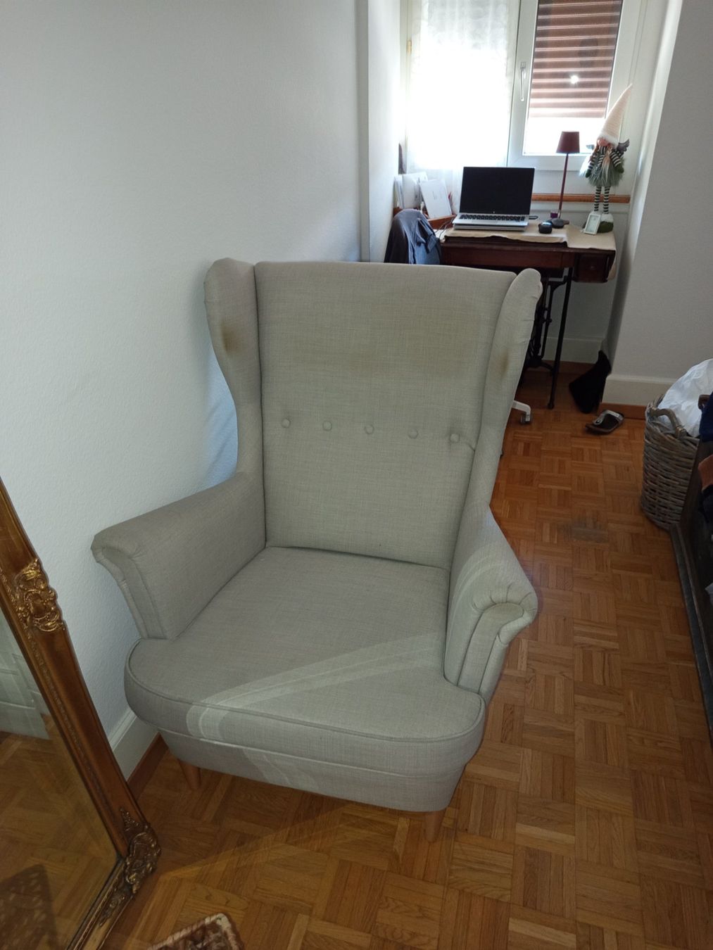 Ikea Sessel: 2 x Poltrona ala tessile beige con macchie usato Ikea – Gebraucht aus Zürich von Milte71