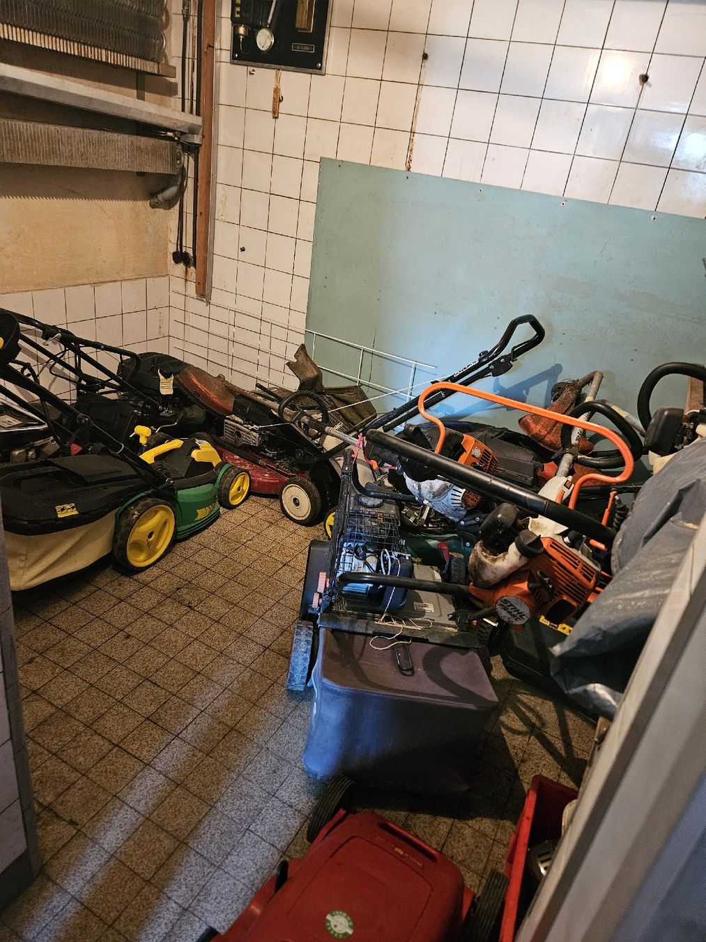 Sonstiges für Firmenanlässe & Parties: Wegen gesundliche problem verkaufe komplet Lager!!! – Gebraucht aus Oberburg von znas 9