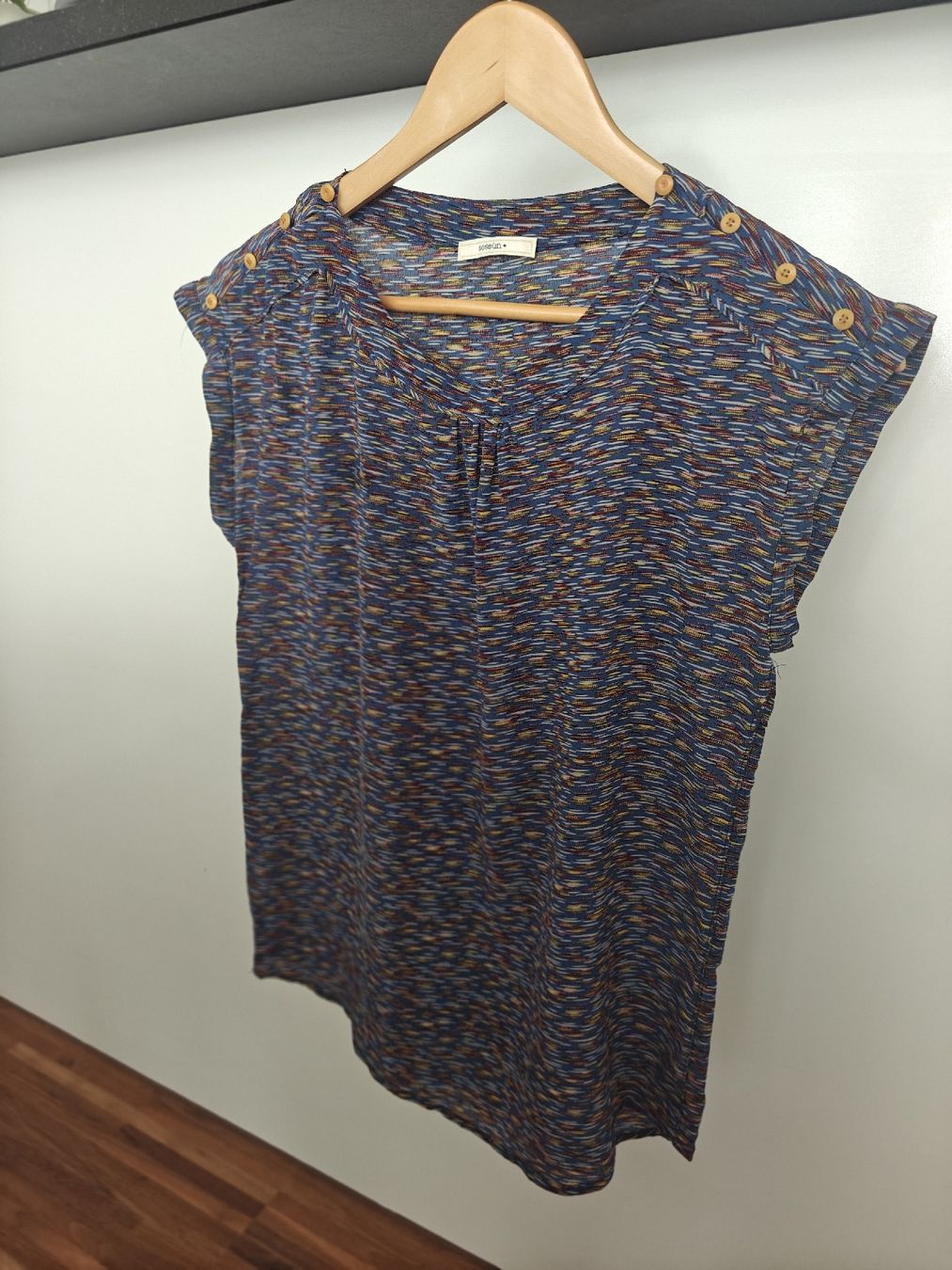 Top: Sessùn Siyanda Silk Top – Usato da Wabern venduto da kat_w92r