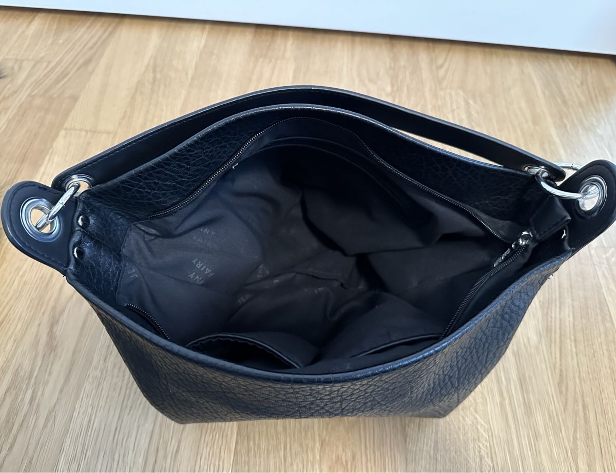 Sacs femmes: Handtasche schwarz – D'occasion à Ermatingen par nic_x2tf 4