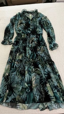 SAY: grûnes Kleid für alle Saisons