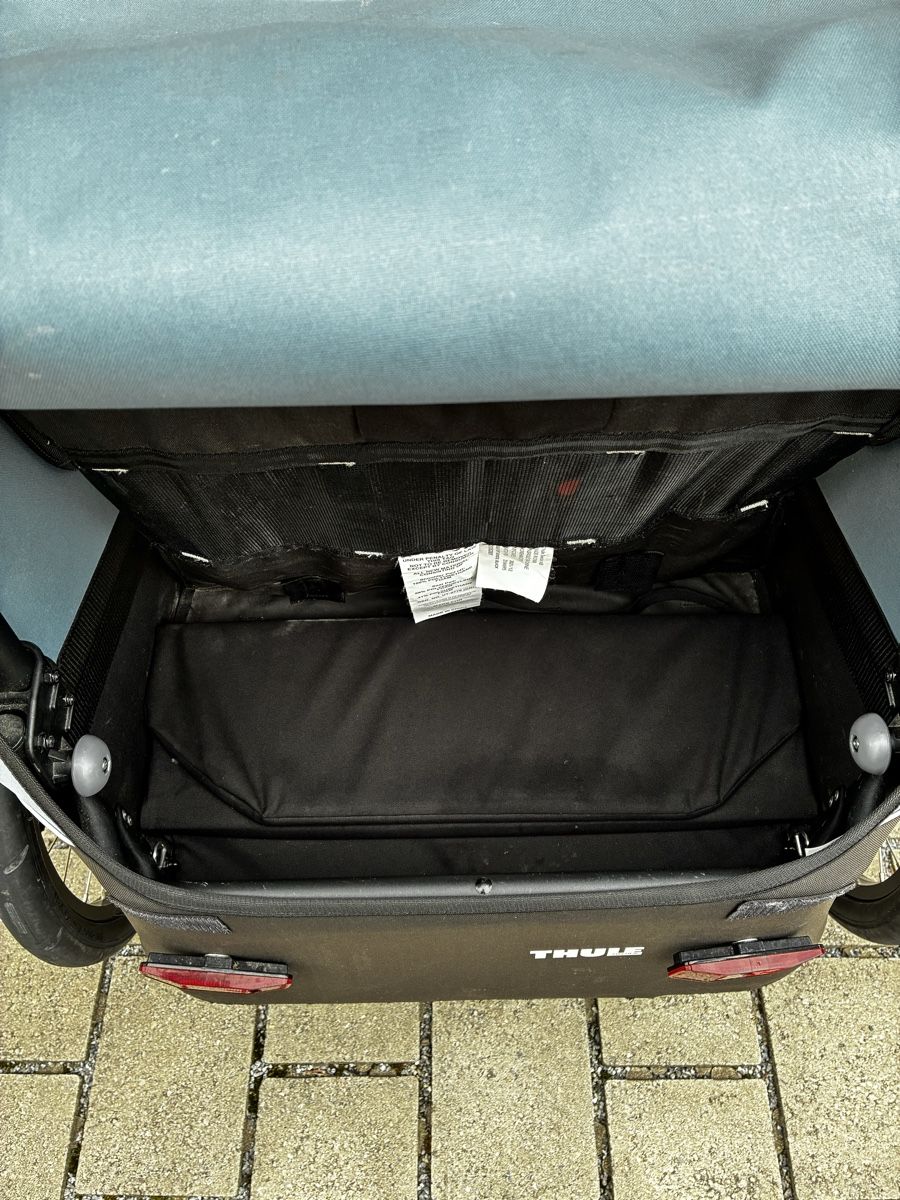 Thule Rimorchi: Thule Courier Veloanhänger – Usato da Appenzell venduto da bond77 4
