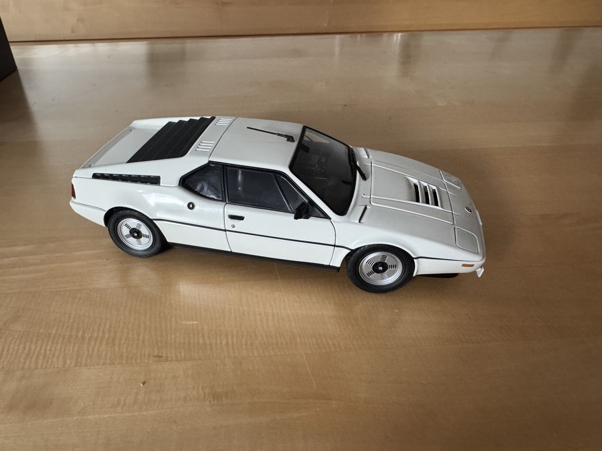 Norev Voitures modèles: Norev BMW M1 1/18 Modellauto Weiss – D'occasion à Ruggell par Forrer1000 2