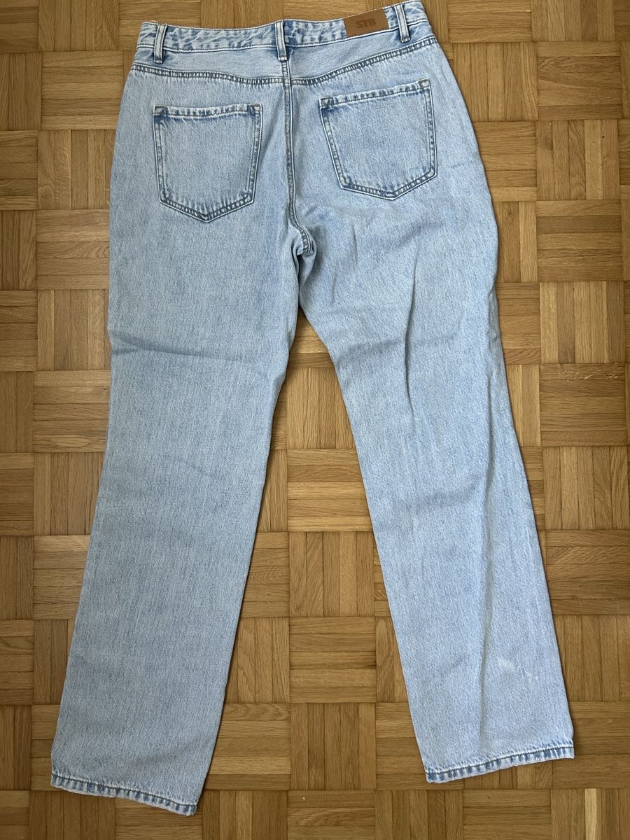 Stradivarius Jeans: Stradivarius Jeans  – Usato da Luzern venduto da leo_dp2d 1