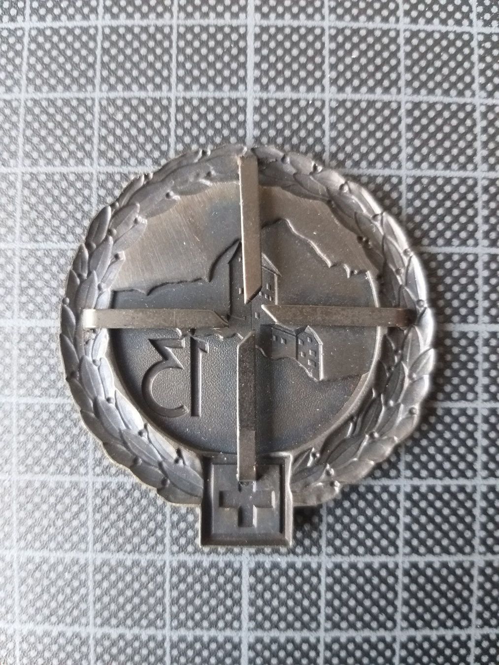 Placchette & Badge: Béretemblem Festungsbrigade 13 – Nuovo (secondo la descrizione) da Bauma venduto da SwissMilitaria 1