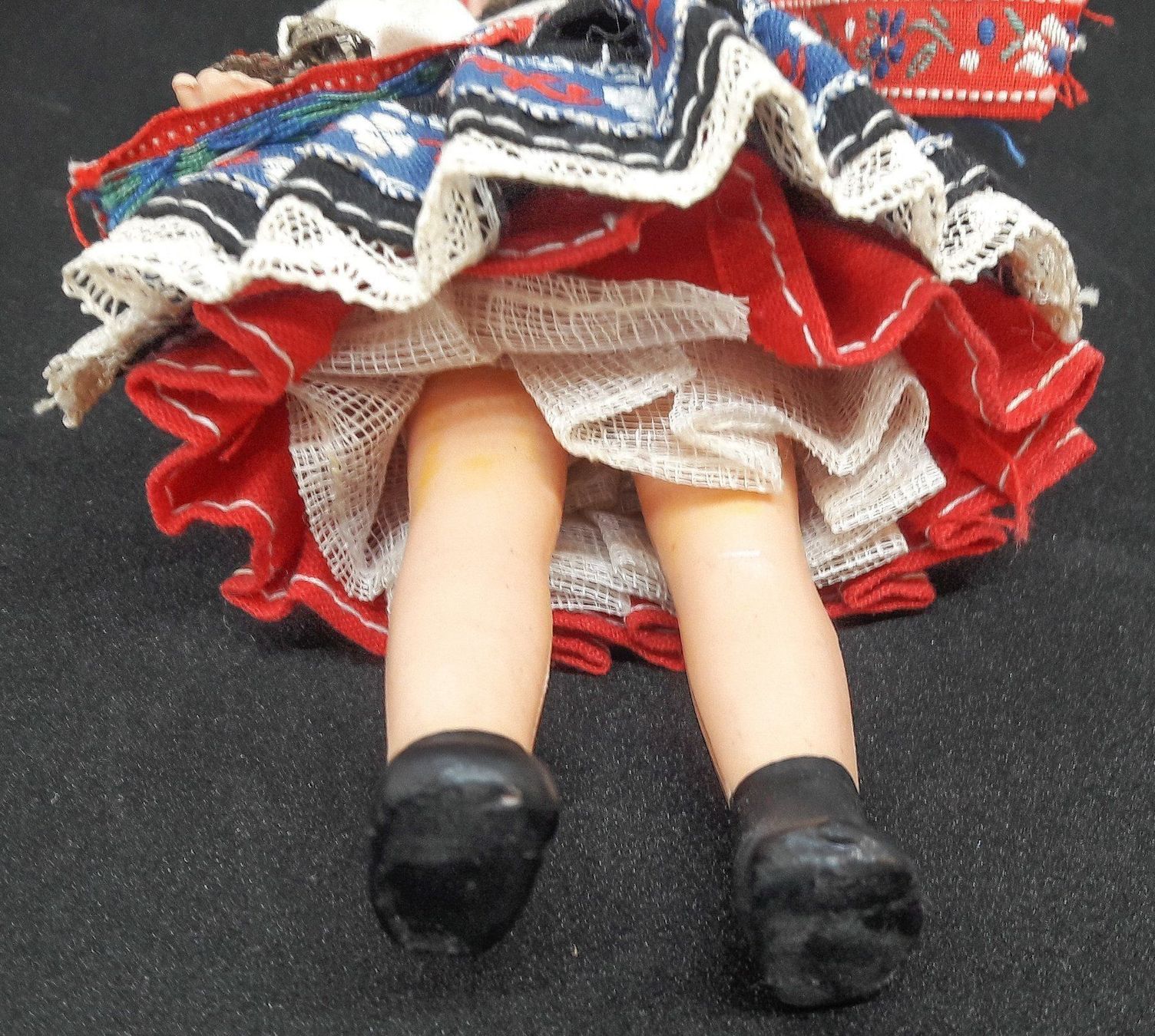 Bambole: 2x Trachtenpuppe mini folklo poupée – Usato da Tavannes venduto da Brocashop 7