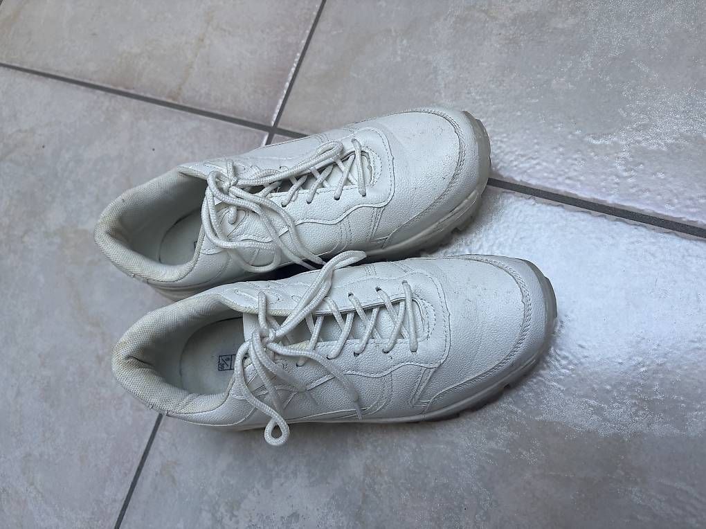 Scarpe da donna: Schuhe – Usato da Seengen venduto da sam_62rc 1