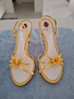 Scarpe col tacco gialle, MAI USATE, in vera pelle, n.35