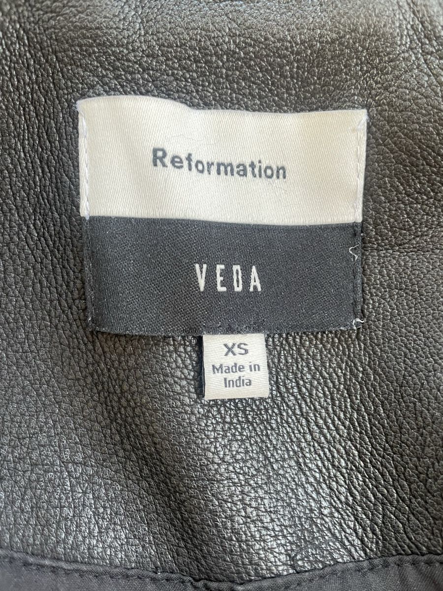 Giacche: The Reformation - Veda oversized leather jacket – Usato da Zürich venduto da Mariva1 4