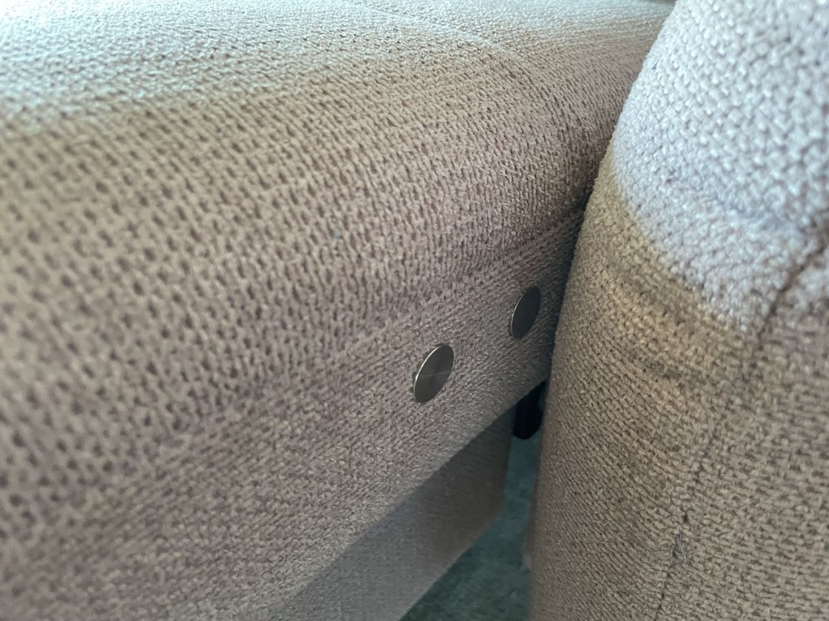 Divani: Wunderschönes Sofa in Paris Flieder  – Usato da Burgdorf venduto da jan_z8ty 5