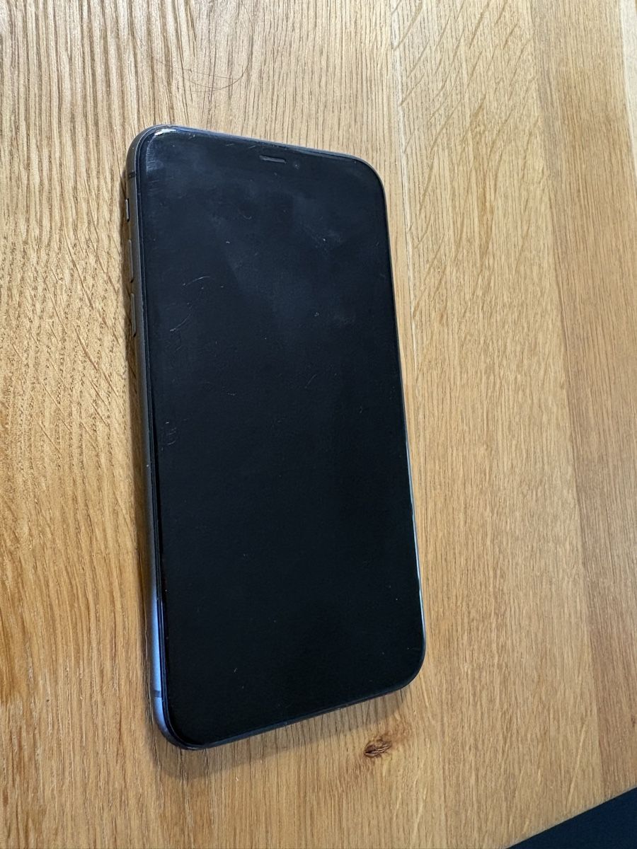 Apple Handys / Smartphones: Apple iPhone 11 256 GB schwarz – Gebraucht aus Zunzgen von Ebnet12 6