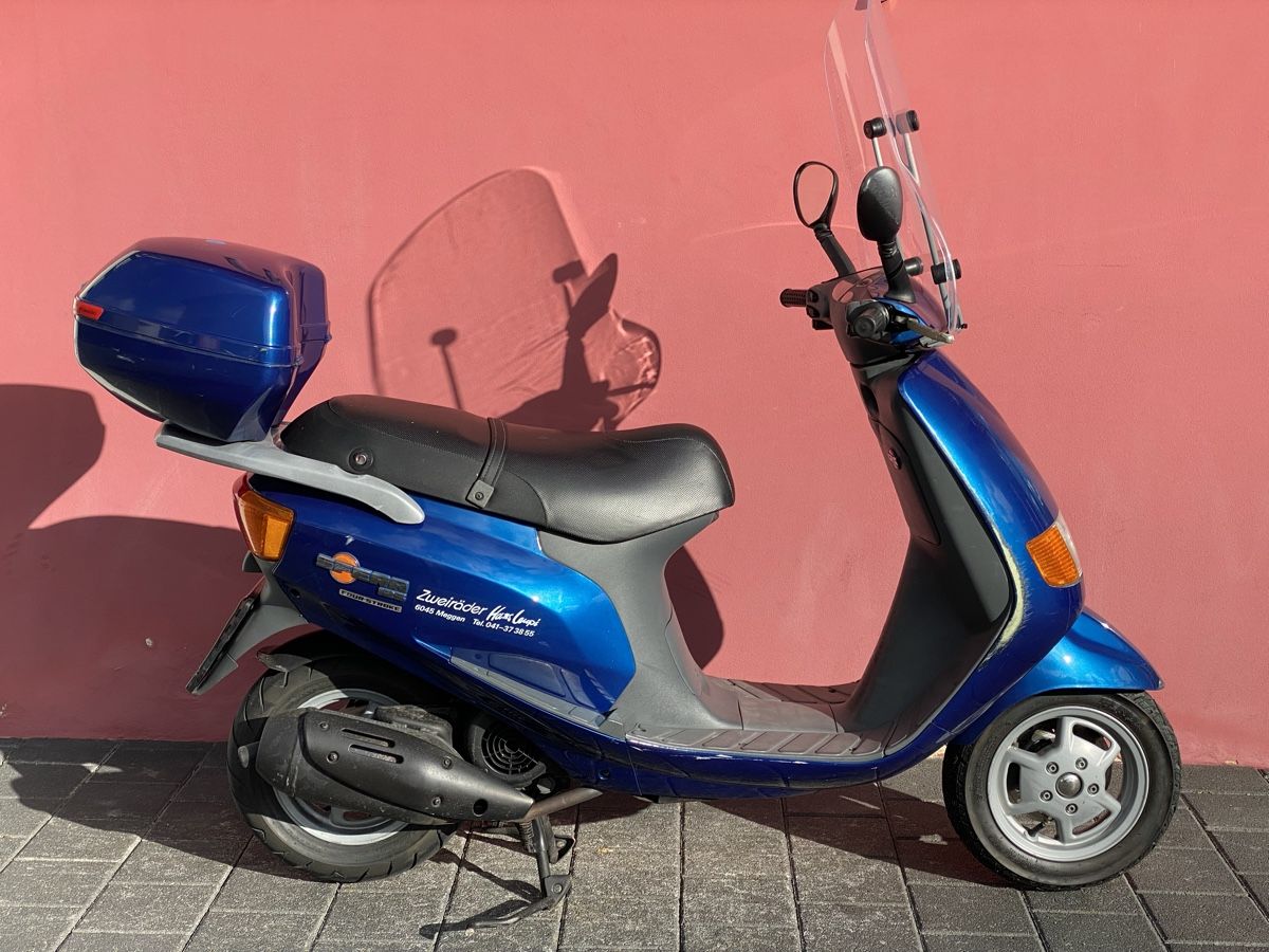 Piaggio Scooters: Piaggio Sfera 125 – Gebraucht aus Meggen von