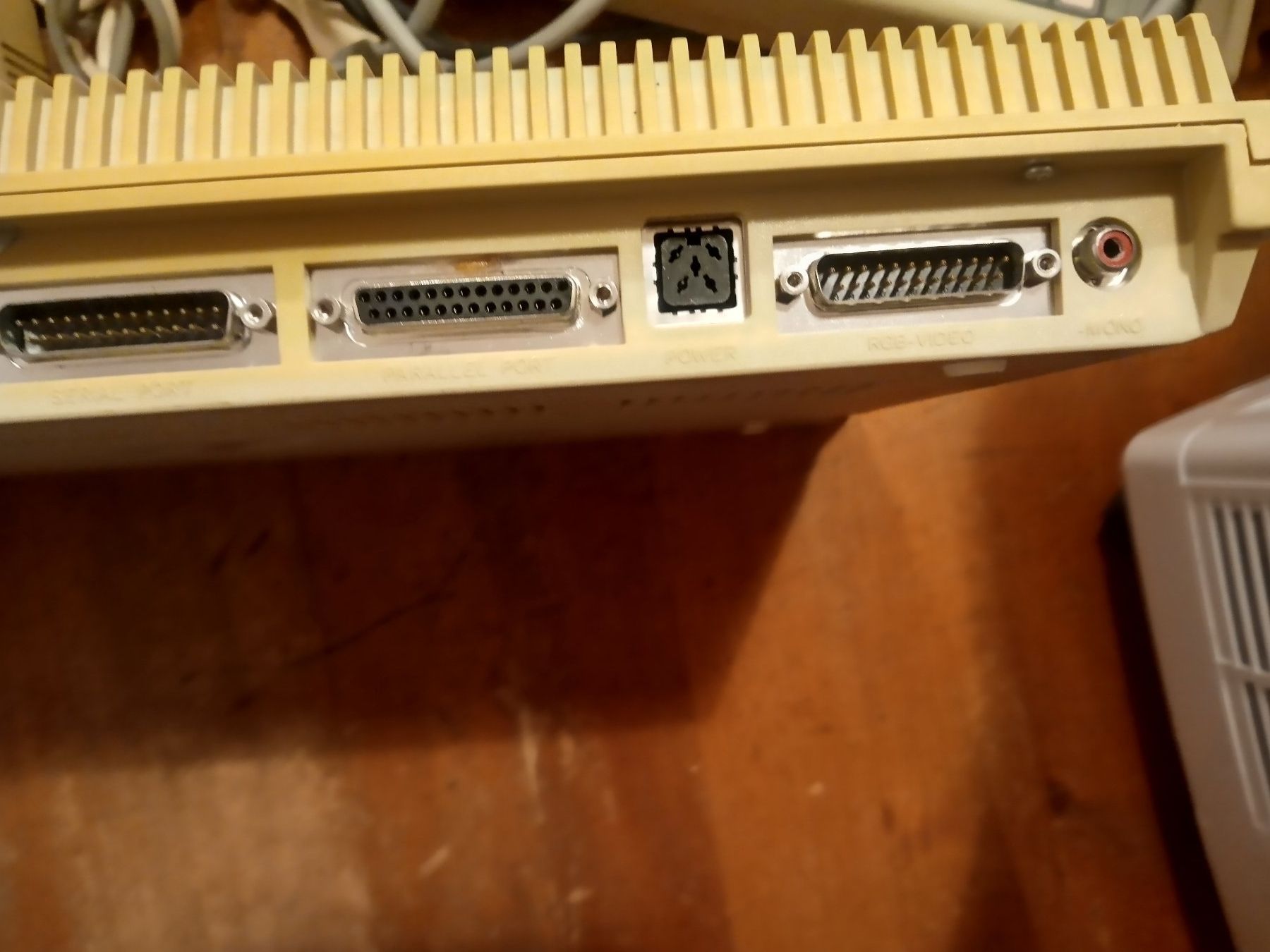 Commodore PC: Amiga Commodore A-500 A500 – Usato da Prez-vers-Siviriez venduto da Monija70 6