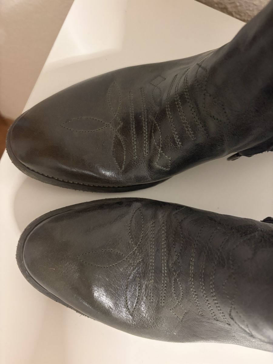Scarpe da donna: FJ Schuhe – Usato da Eggerberg venduto da nicolas.wasmer 1