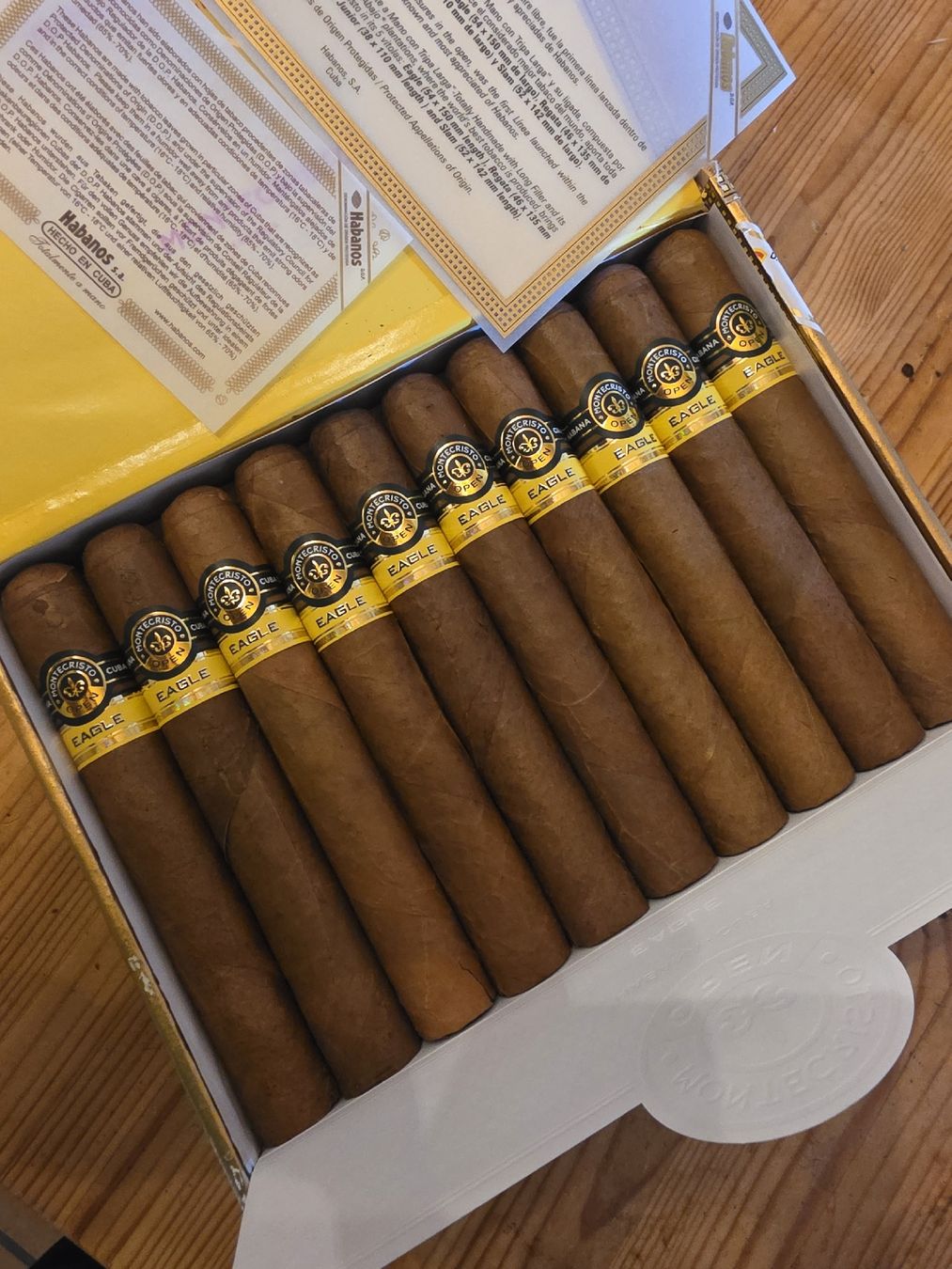 Montecristo Sigari: Original Montecristo Open Eagle, 20 Zigarren – Nuovo (secondo la descrizione) da Pratteln venduto da PrepperShepherd 2