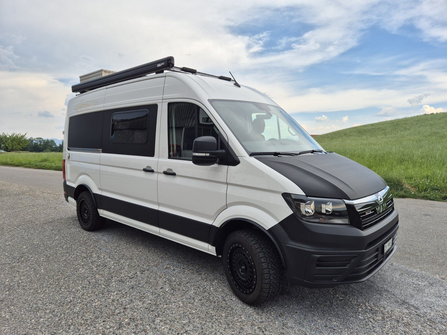 VW Camping Fahrzeuge: Wohnmobil  VW Crafter  4x4  Kastenwagen – Gebraucht aus Wädenswil von Lodekka 1