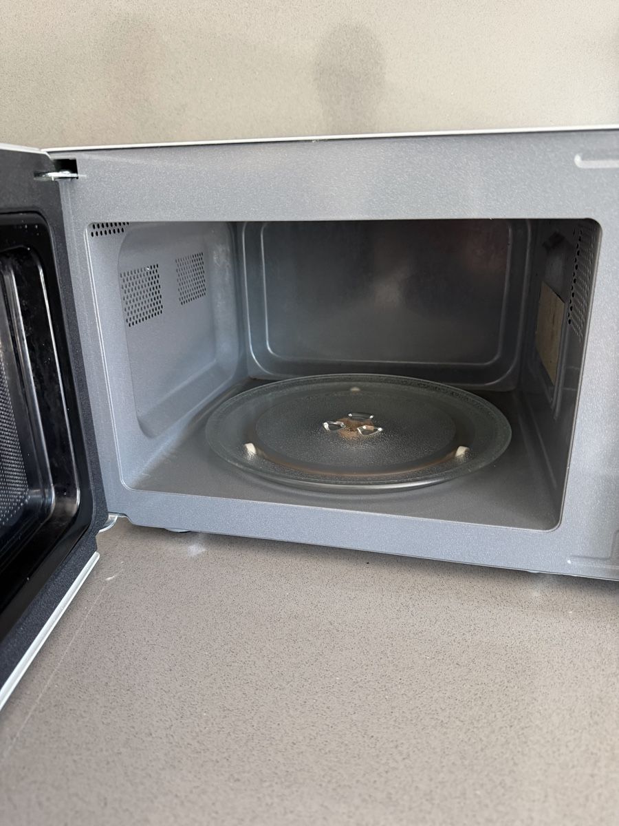 Fours: Microwave Koenig 20l – D'occasion à Zug par vla_jw2y 3