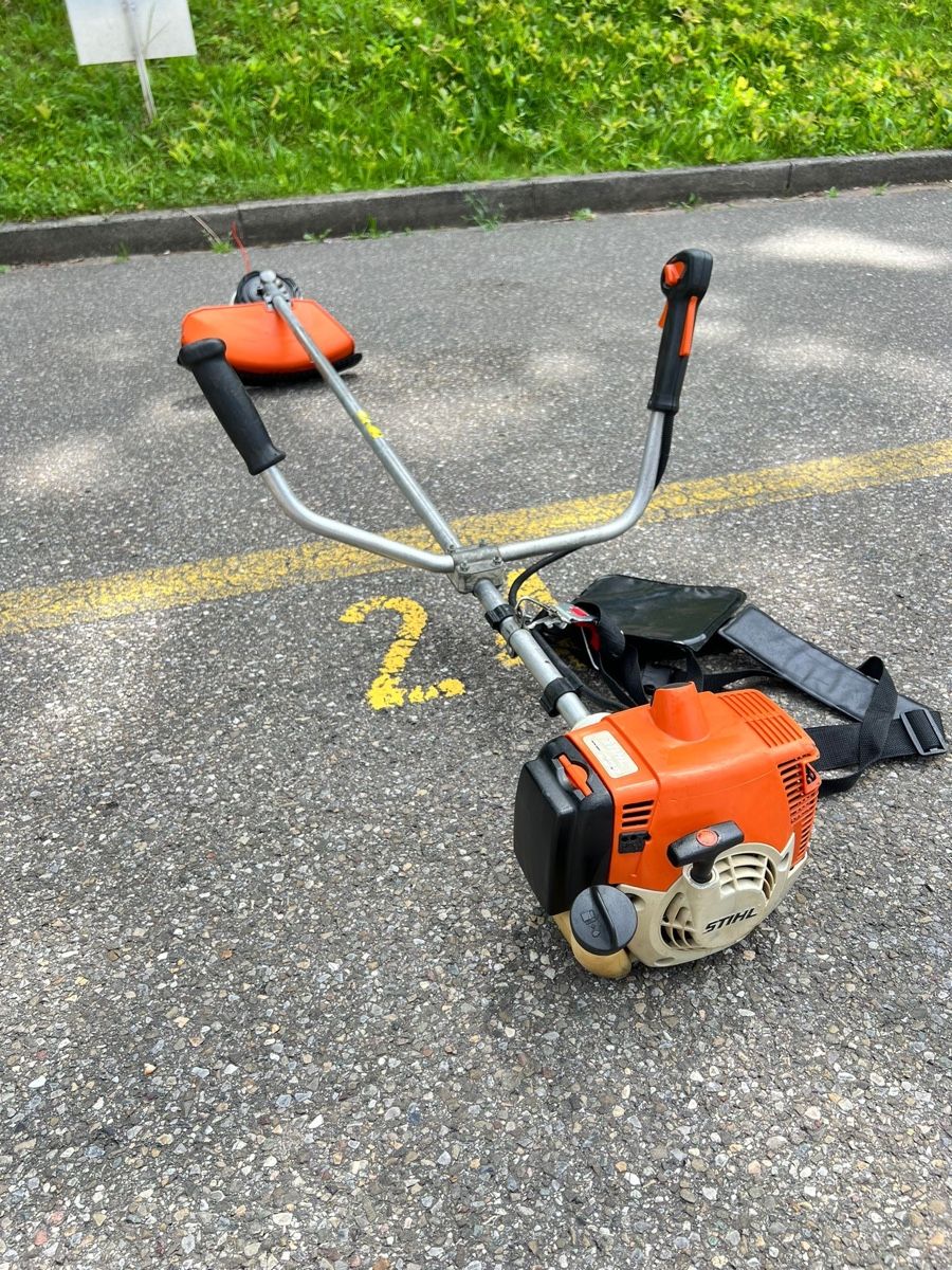 Stihl Tutti gli attrezzi: Rasentrimmer Stihl FS 200 – Usato da Urdorf venduto da mas_5wfz