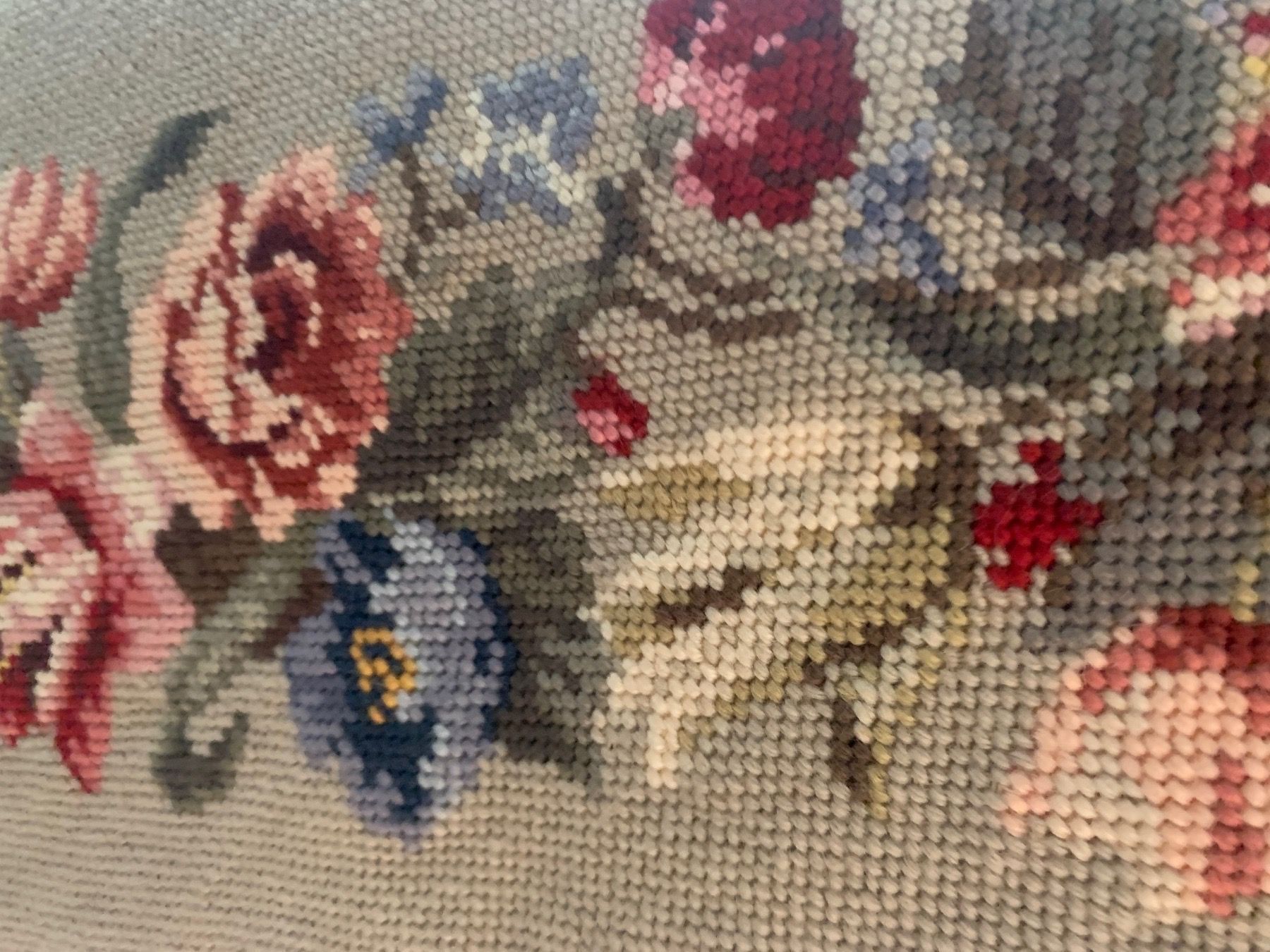 Tutte le decorazioni: Antik Schweizer Gobelin  mit blumen – Usato da Nuerensdorf venduto da gokden1336 4