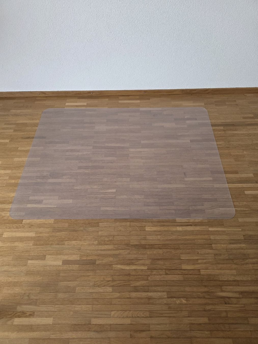 Bodenmatten: Bodenmatte transparent rechteckig 88x120 cm – Gebraucht aus Dagmersellen von buc_786y 3