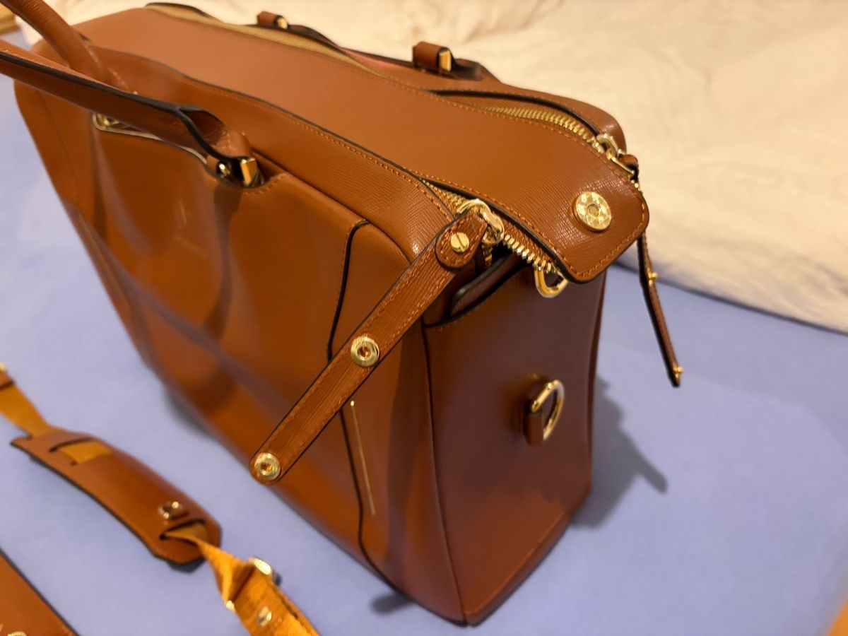 Borse da donna: La Mansio Tasche – Usato da Wangen an der Aare venduto da The_Pharao 2