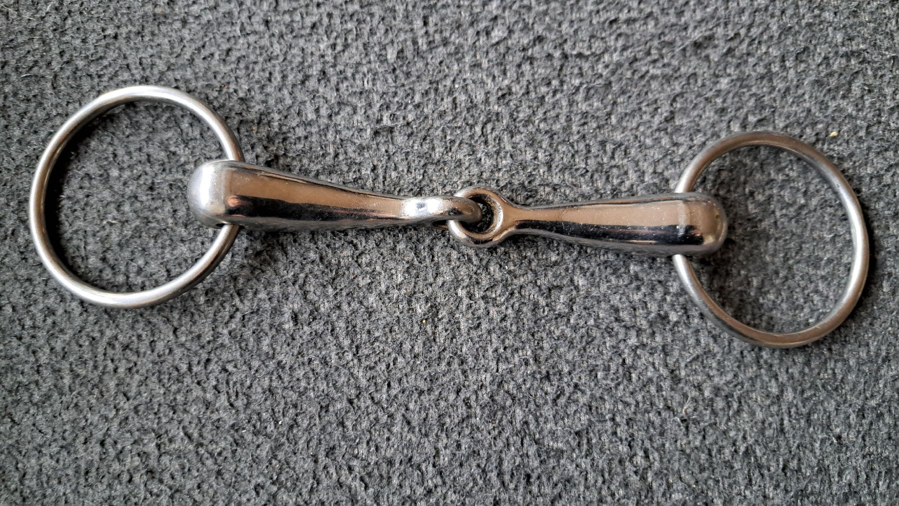 Zaumzeug & Halfter: Trensengebiss einfach gebrochen ca. 18.5 cm – Gebraucht aus Riehen von Chimpara 1