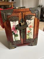 Coffret à bijoux Chinois vintage avec serrure - Chic!
