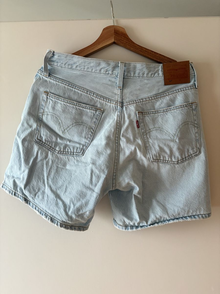 Levi's Jeans: Levi Strauss & Co hellblaue Jeans Shorts – Usato da Wädenswil venduto da ich654321 1