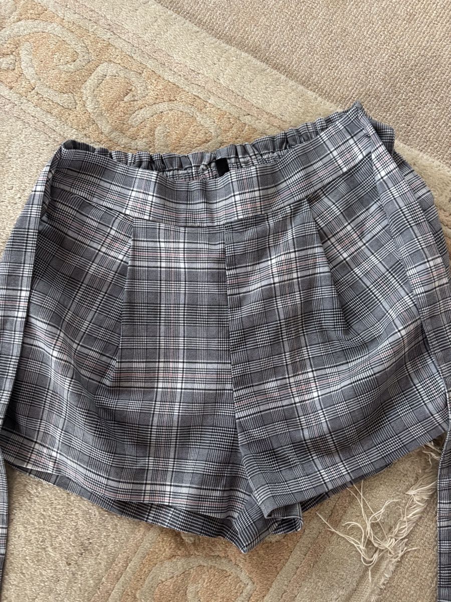 Pantaloni: Kurze Stoffhosen – Usato da Eggersriet venduto da car_w5cl 1