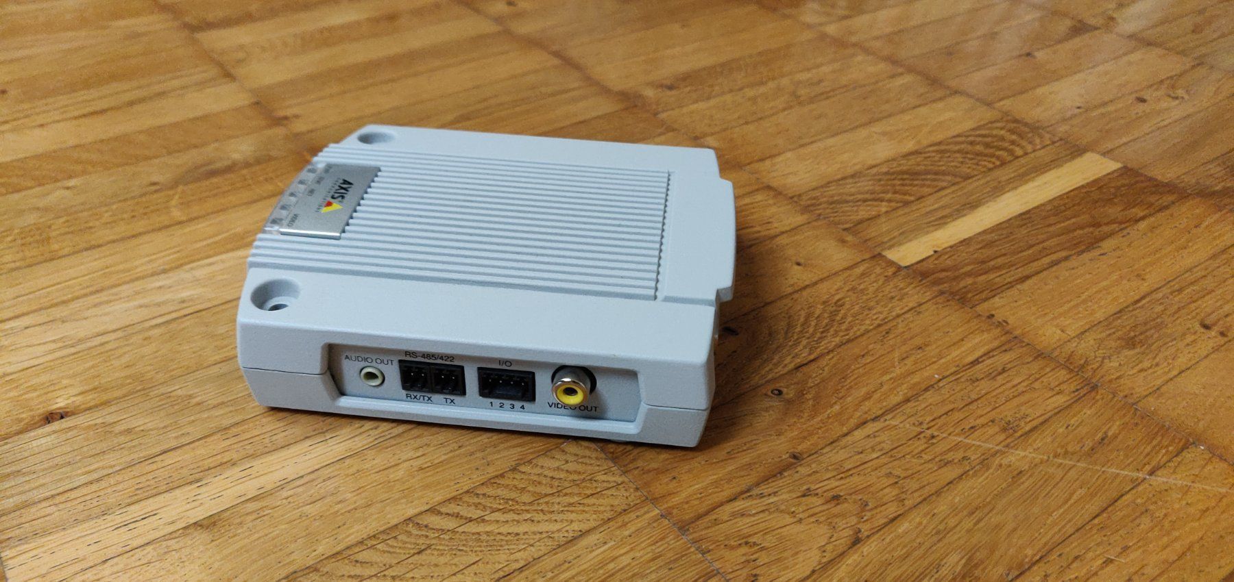Axis Webcams: AXIS P7701 Video Decoder – D'occasion à Zürich par initfour 1
