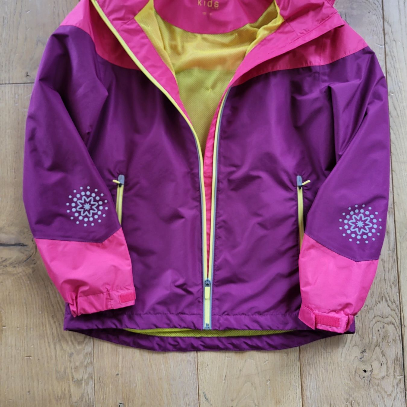 Tchibo Jacken & Mäntel: Mädchen Regenjacke von Tchibo, Gr. 158-164 – Gebraucht aus Rünenberg von  1
