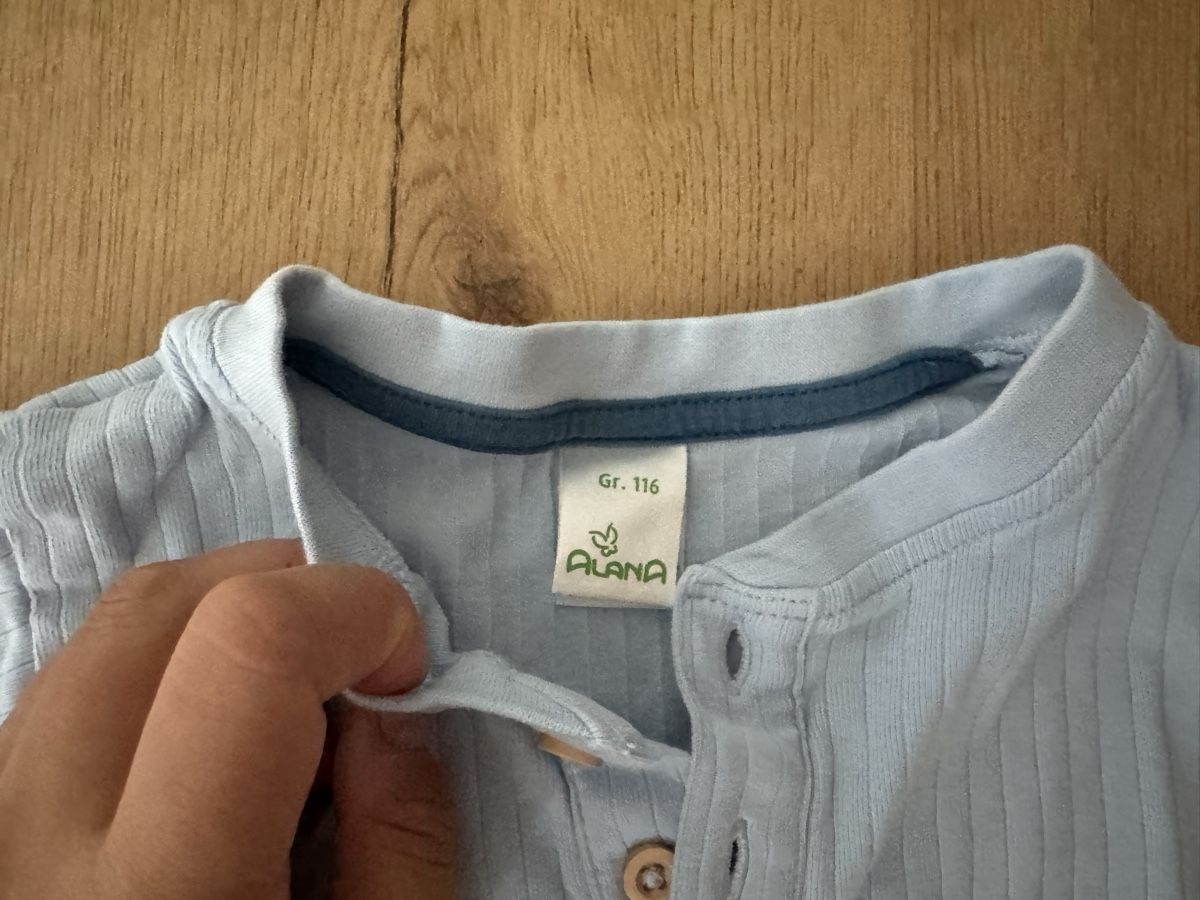Alana Pullover & Sweatshirts: Alana hellblau langarm 116 – Gebraucht aus Allschwil von KYJS 1