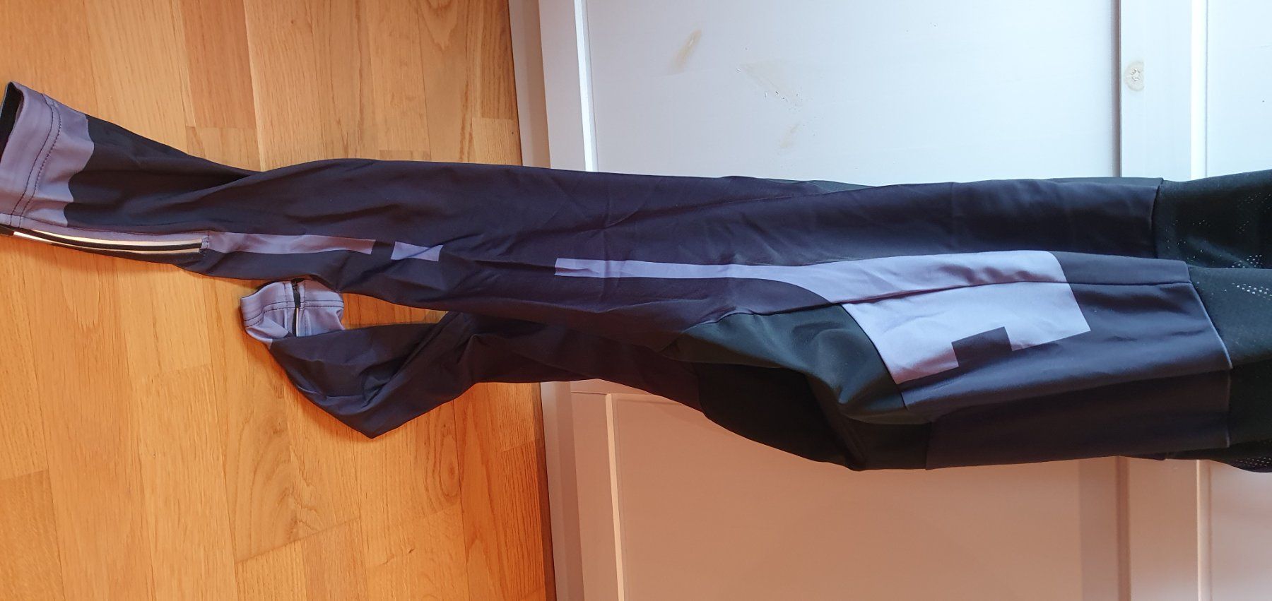 Hosen: Radhose lang schwarz Grösse M neu – Neu (gemäss Beschreibung) aus Hittnau von Gamoe 2