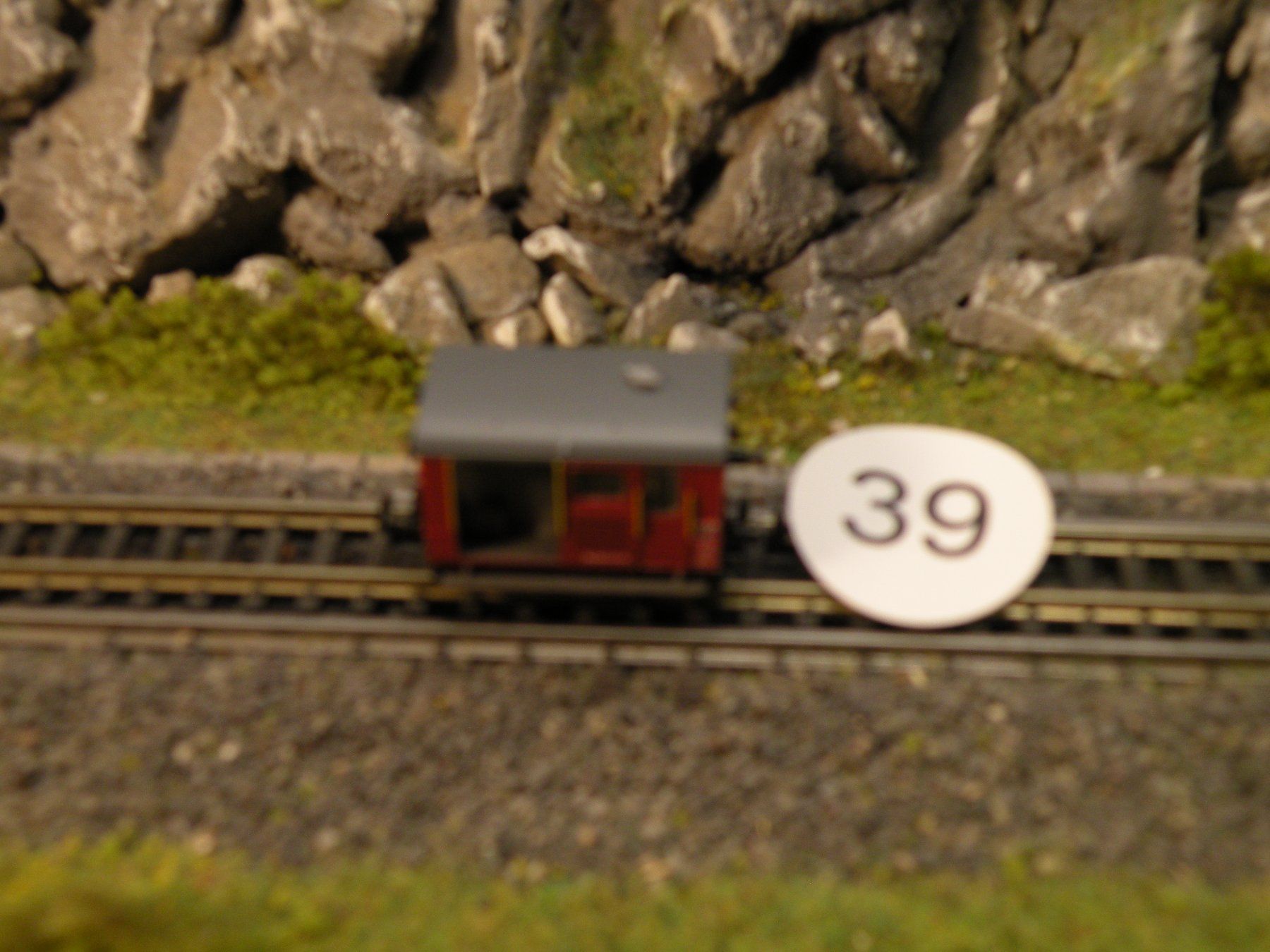 Arnold Modellini di ferrovie: Traktor Arnold Spur N rot – Usato da Steffisburg venduto da loki36