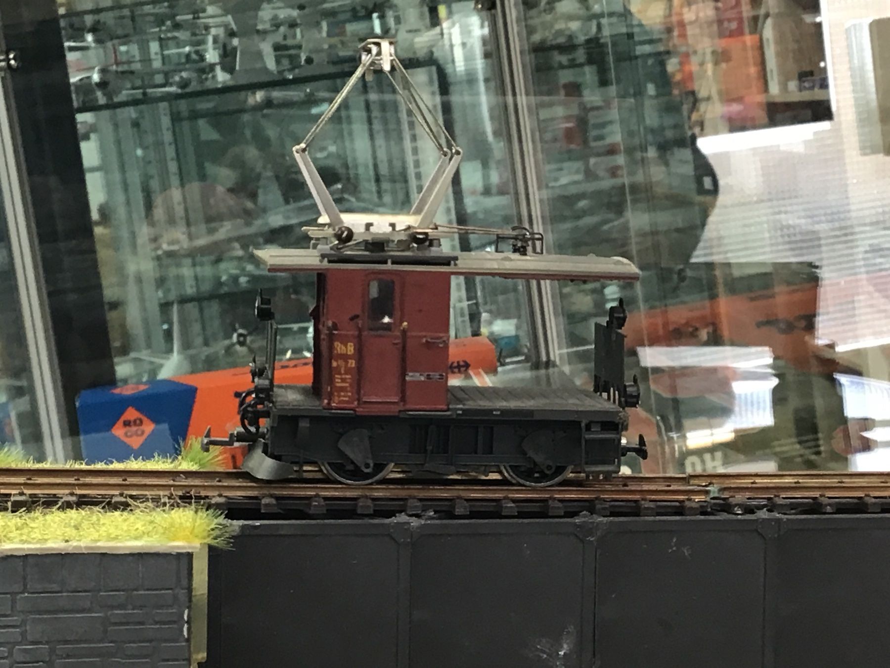 Bemo Modellini di ferrovie: BEMO Rangiertraktor Teig 77 – Usato da Männedorf venduto da Modelle-aller-Art 3