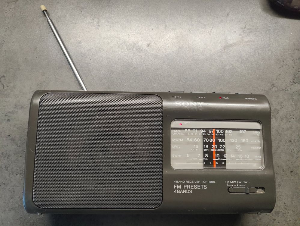 SONY ICF-22L POSTE vintage ! 3 band bandes FM MW LW radio receiver ICF EUR 40,00 - FR