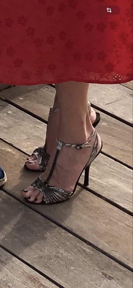 Scarpe da donna: BCBG Max Azria 38 – Usato da Baar venduto da El.bee 3