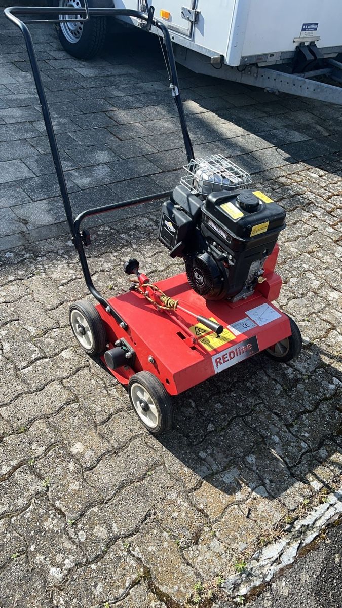 Attrezzi per la lavorazione del suolo: Vertikutierer – Usato da Beringen venduto da Irina
