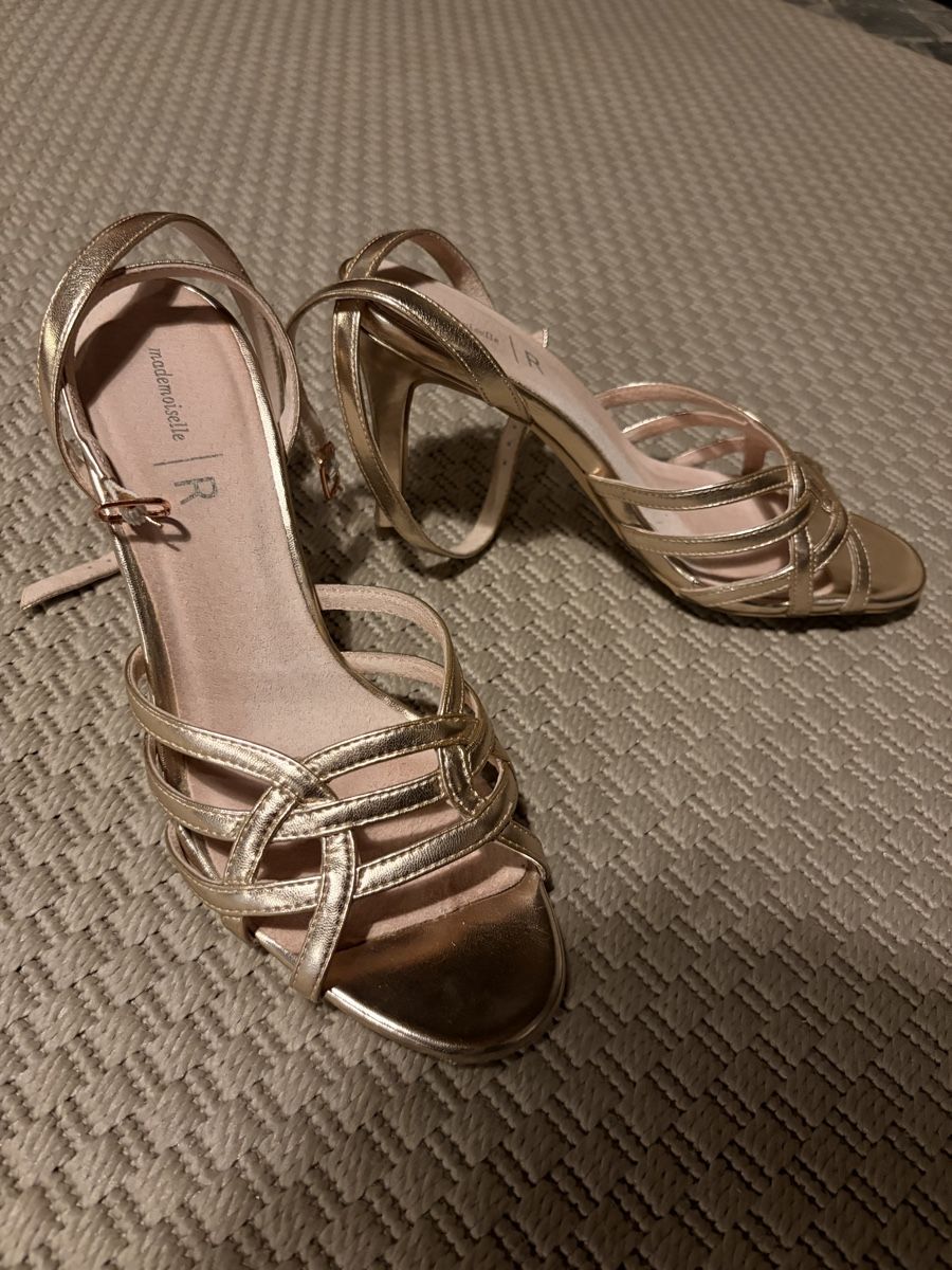 Scarpe da donna: Chaussure à talon rose gold – Usato da Nyon venduto da micasazoo