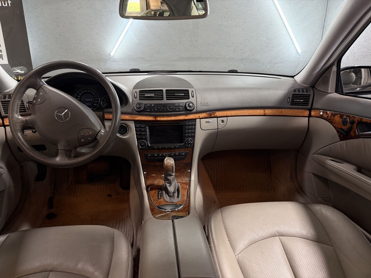 Mercedes-Benz Autos: Mercedes E Klasse 350 – D'occasion à Heerbrugg par elvir6 6