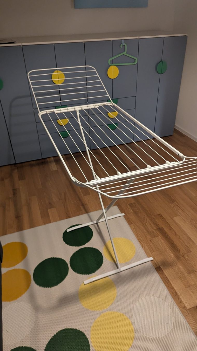 Ikea Stenditoi: MULIG Wäschetrockner, innen/außen – Usato da Zürich venduto da ann_6gcx